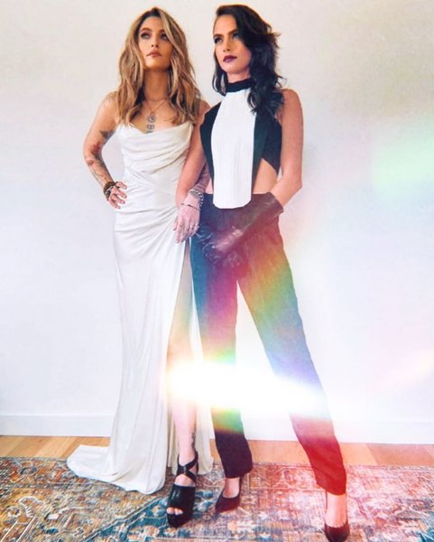 Пэрис Джексон, вечеринка