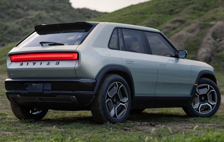 Новий Rivian R3