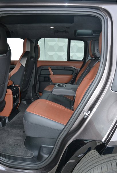 задние сиденья Land Rover Defender