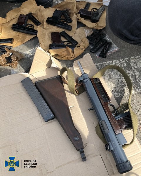 Найденное СБУ оружие в мастерской, г. Киев