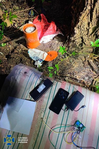 обшук агента ФСБ