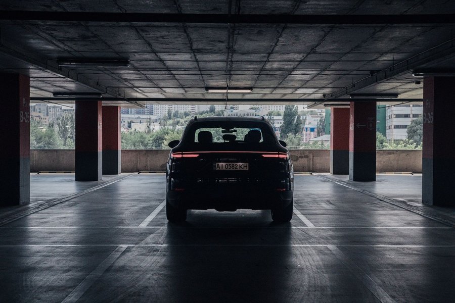 porsche cayenne, вид сзади, фары, обзор