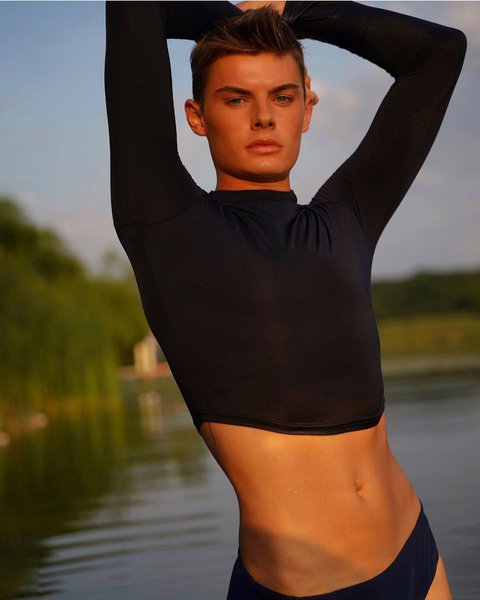 льюис фриз, купальники, мужчина в купальнике, Sports Illustrated Swimsuit