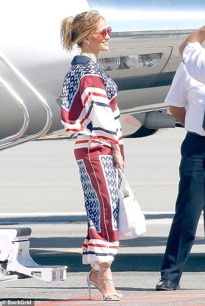 Дженнифер Лопес, сен-тропе, яхта