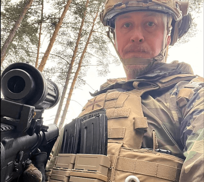 снайпер, Великобритания, тренировки ВСУ, британский снайпер, Джулиан Торн, смертельное ДТП