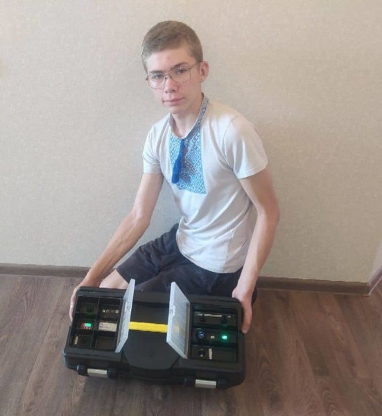 захар щурко повербанк