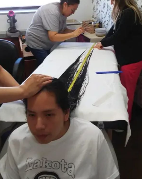 Парень с самыми длинными в мире волосами попал в Книгу рекордов Гиннеса, титул, аномалии, внешность