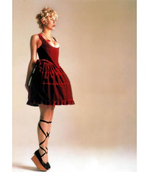 Вивьен Вествуд, Vivienne Westwood, культовые вещи вивьен вествуд, панк, королева панка, британский дизайнер, вествуд умерла