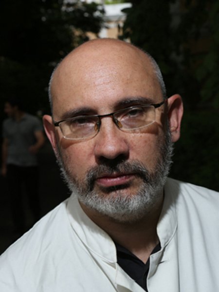 

Илья Чайковский — старший научный сотрудник Института кибернетики им. Глушкова НАН Украины, член-корреспондент АТН Украины, доктор медицины (Германия), адъюнкт-профессор университета Реджайна
