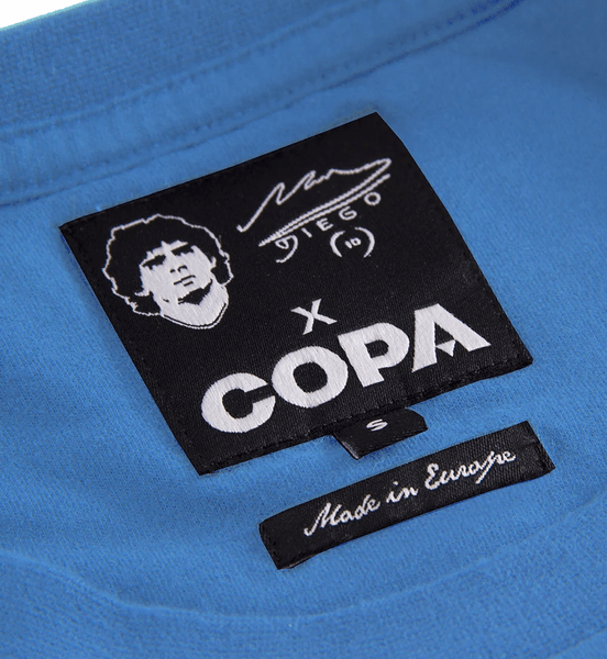 Бирка одягу Maradona x COPA з підписом і портретом Дієго Марадони