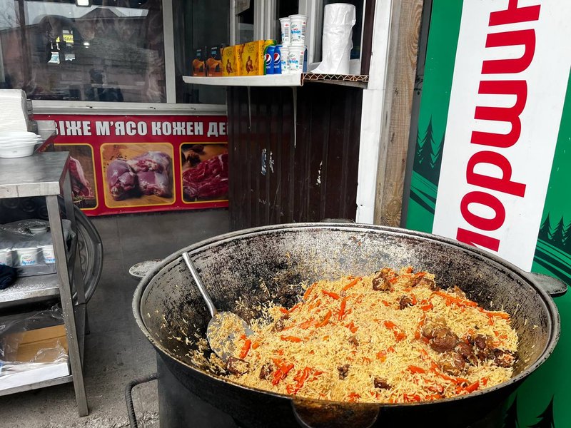 Мусульманський ринок на Дегтярівській вулиці у Києві – зосередження близькосхідної культури у столиці