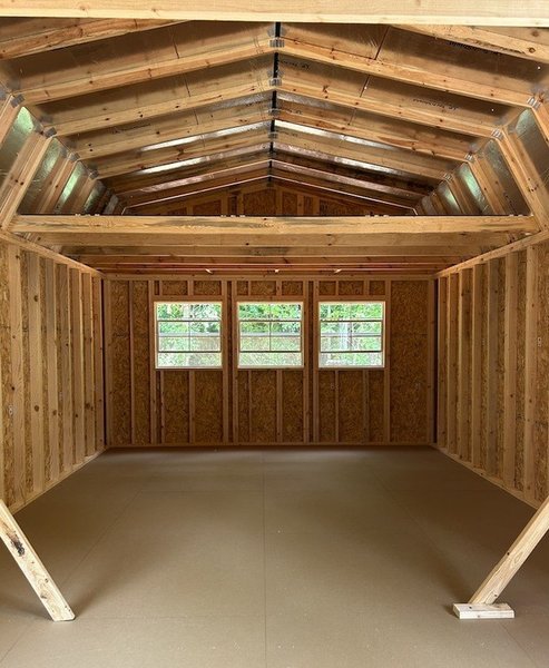 Переробили сарай на будинок, купили сарай, готовий сарай, ремонт у будинку, зробили будинок із сараю, затишний будинок, будинок мрії, будинок для всієї родини