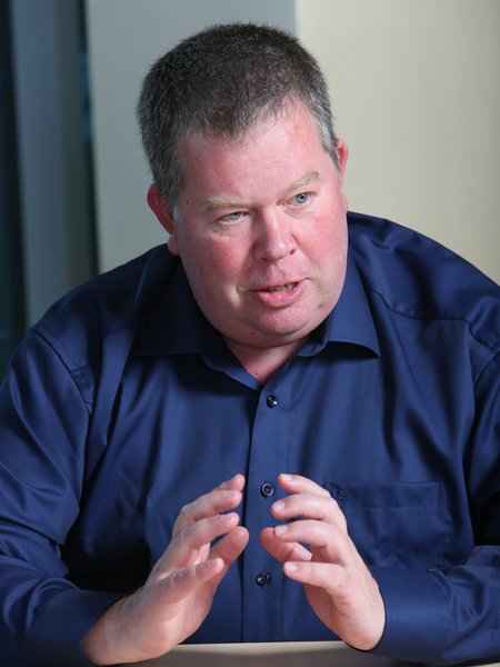 

Александр Кардаков: "Налоговики начисляют оплату НДС по второму кругу. И пеню в придачу"
