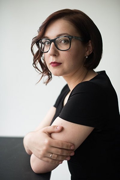 

Инна Совсун: "Ко мне часто подходили активисты и говорили, а давайте сделаем курс, как плоха коррупция и как с ней бороться. Ребята, это все прекрасно, но пока коррупция будет в структуре школы, подобные курсы наделают больше вреда"
