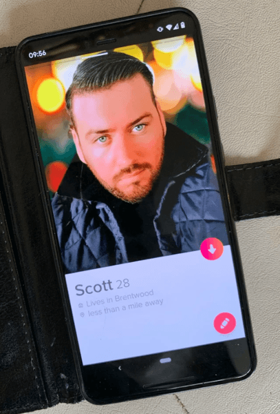 Трина Лазарус, Скотт Лефевер, бабушка, внук, тиндер, tinder