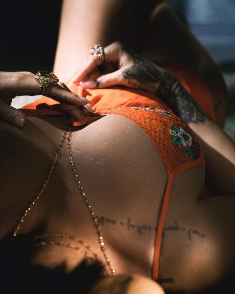 ріанна, співачка, гола ріанна, спідня білизна