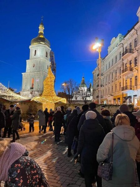 арт-объект, Шляпа волшебника, новогодняя елка, Киев, Софийская площадь, фото, Диана Попова
