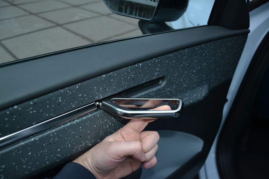 Volvo EX30 2024, Volvo EX30, новий Volvo EX30, електромобіль Volvo, кросовер Volvo, Volvo EX30 в Україні