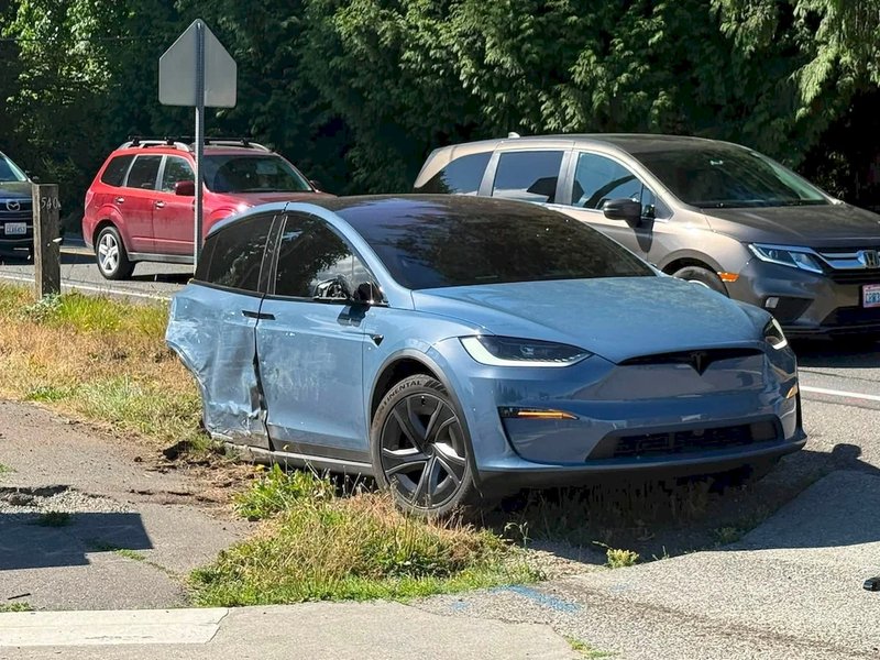 ДТП Tesla Model X