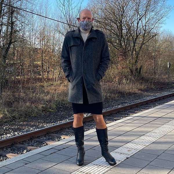 Марк Брайан, мужчина, женская одежда