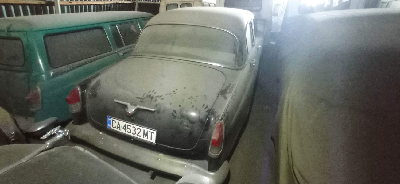 коллекция авто, ретро-авто, советские авто, ВАЗ-2101, ГАЗ-13 Чайка, Волга ГАЗ-21, Волга ГАЗ-24