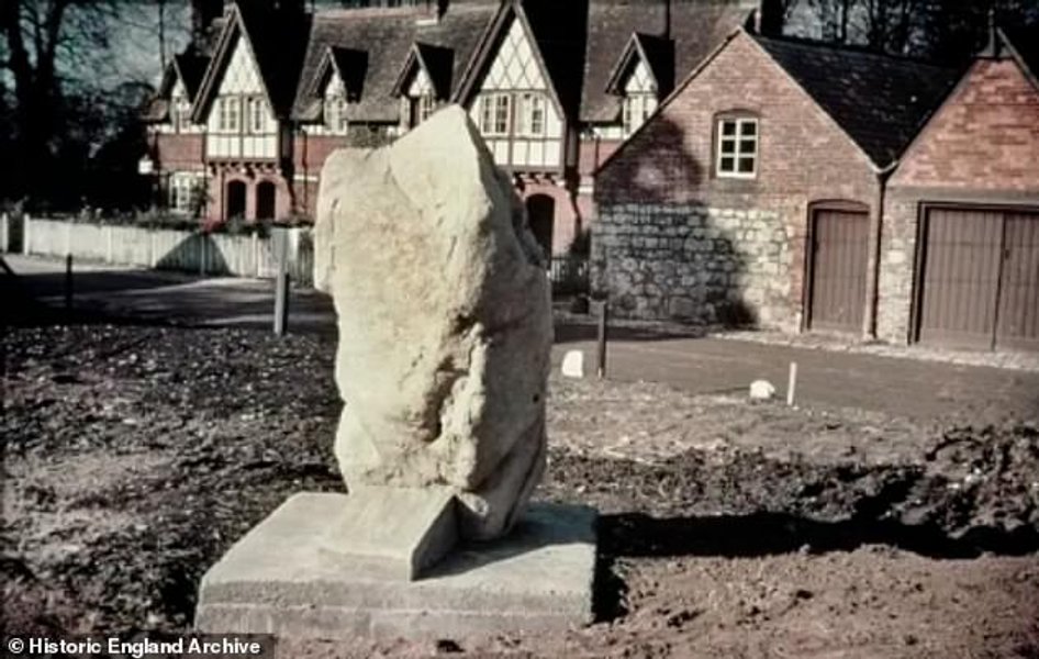 Древние камни в Эйвбери