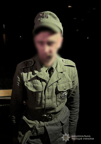 В Запорожье задержали мужчину в нацистской форме