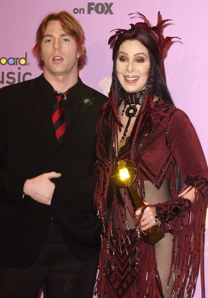 Шер із сином