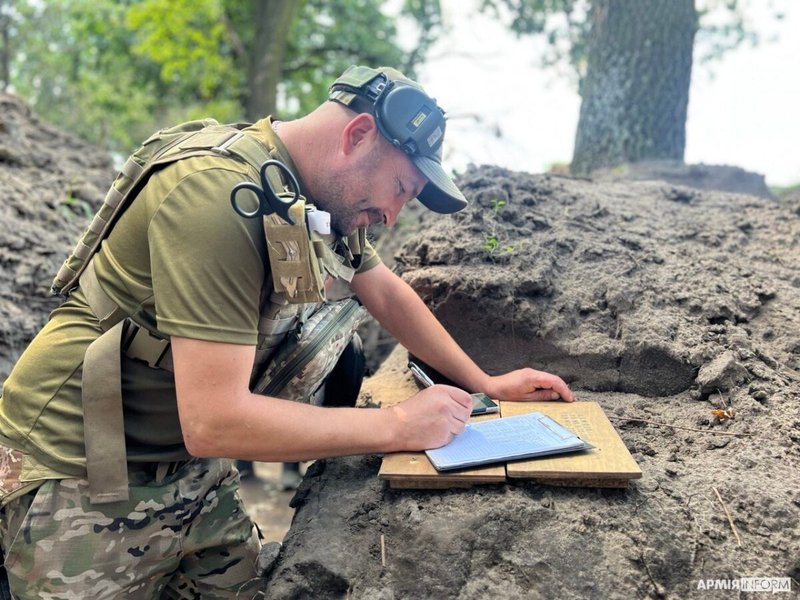 Артиллерийский расчет FH70