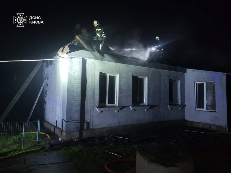 Последствия падения обломков "Шахеда" в Соломенском районе