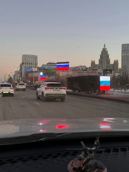 Астана, столиця, Казахстан, російський прапор, триколор, візит Путіна, банери