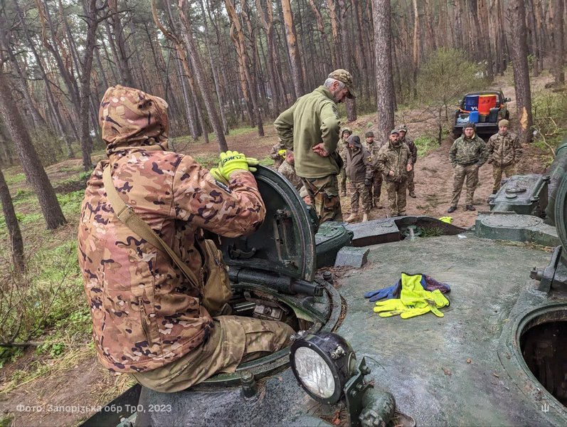 Танки Запорізької ТРО