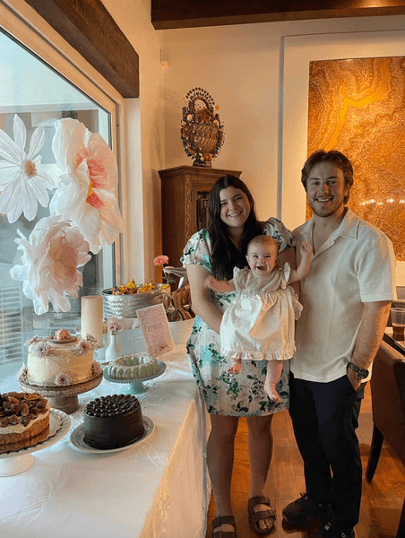 Семь на праздновании дня рождения дочери