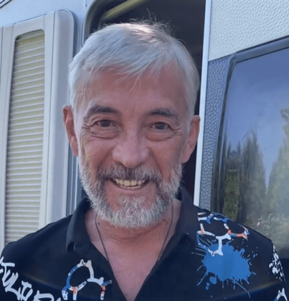 актор Микола Добринін про війну