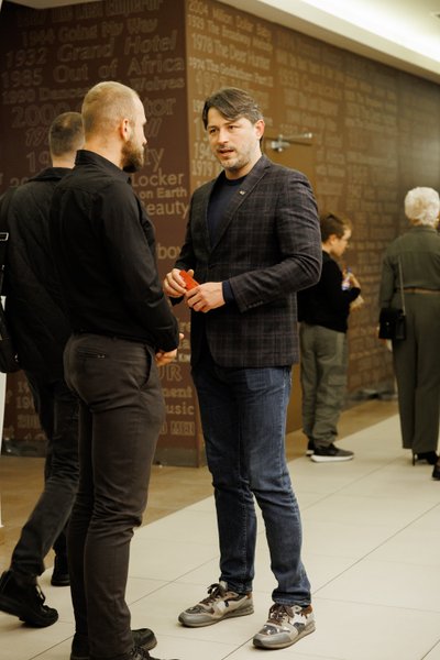 на прем'єрі Підйомної сили, показ фільму Підйомна сила, фоторепортаж з показу фільму Підйомна сила