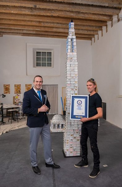 Найвищий у світі картковий будинок, досягнення, титул, рекорди, цікаві факти, Браян Берг, архітектура