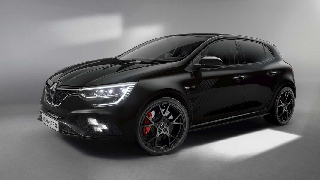 Renault Megane RS Ultime у кольорі Star Black