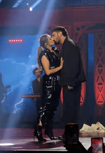 могилевская козловский поцелуй