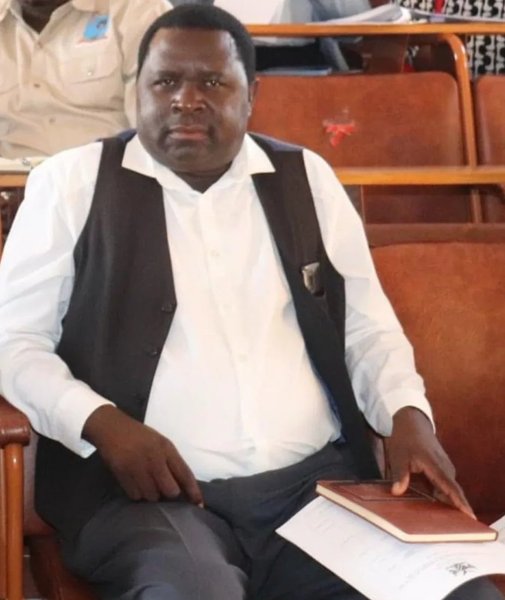 Адольф Гитлер Уунона идет на выборы