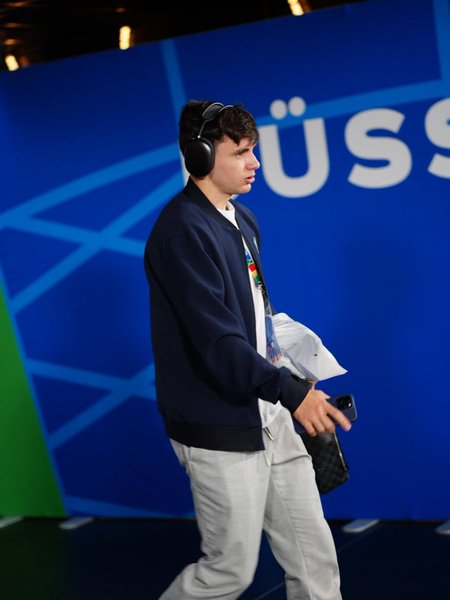 Команда на стадіоні