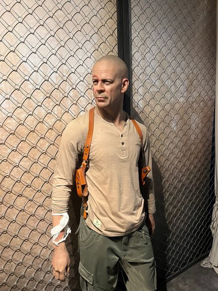 Брюс Уиллис