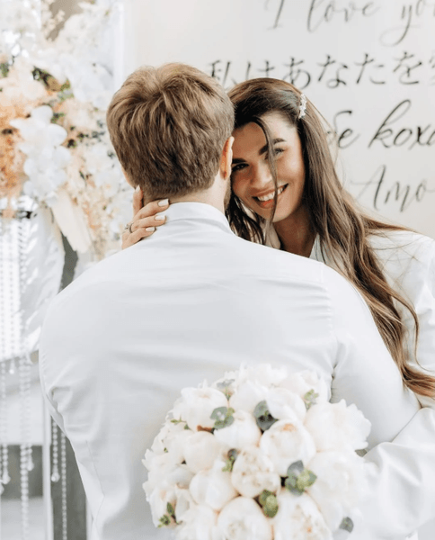 Погорелова с женихом