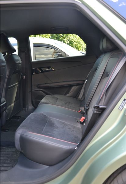 задние сиденья MG4, новый MG4 XPower, новый MG4, электромобиль MG4, MG4, MG4