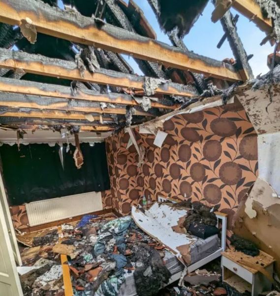 Будинок у Великій Британії згорів за 2 год після новосілля, дивні історії, прикрі випадки у житті, житло, нерухомість