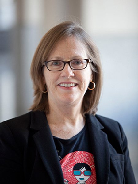 

Карен Давиша: "Мне кажется, что российские войска разрушают Донбасс только ради того, чтобы подорвать авторитет киевского правительства"
