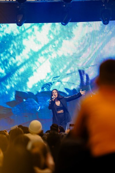 Под подушкой, благотворительное мероприятие, Киев, звездные гости, KAZKA, TVORCHI, ALEKSEEV,