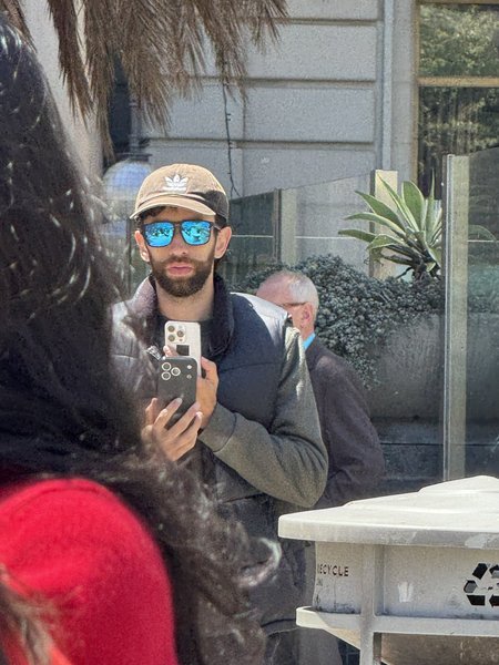 iPhone 17 в реальной жизни