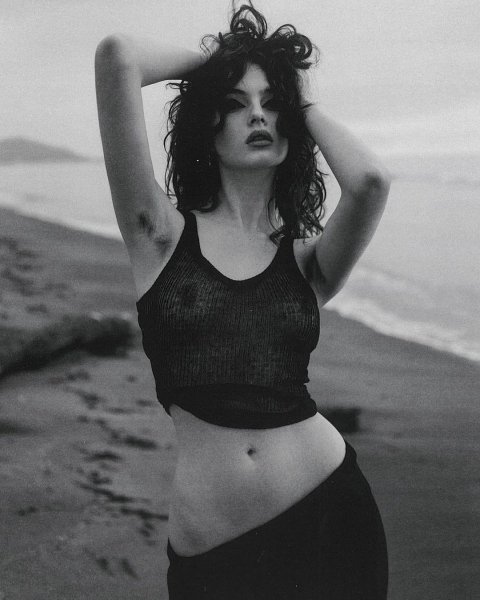 Дева Кассель Дева Кассель, дочь моники белуччи, дева кассель фото