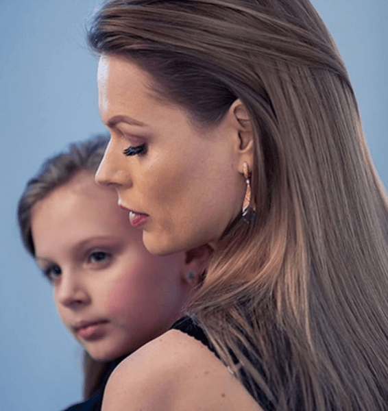 Ольга Фреймут, Злата Мітчелл