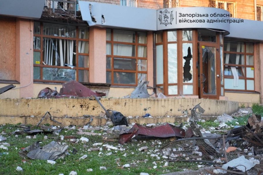 Последствия российской атаки на Запорожье 15 апреля